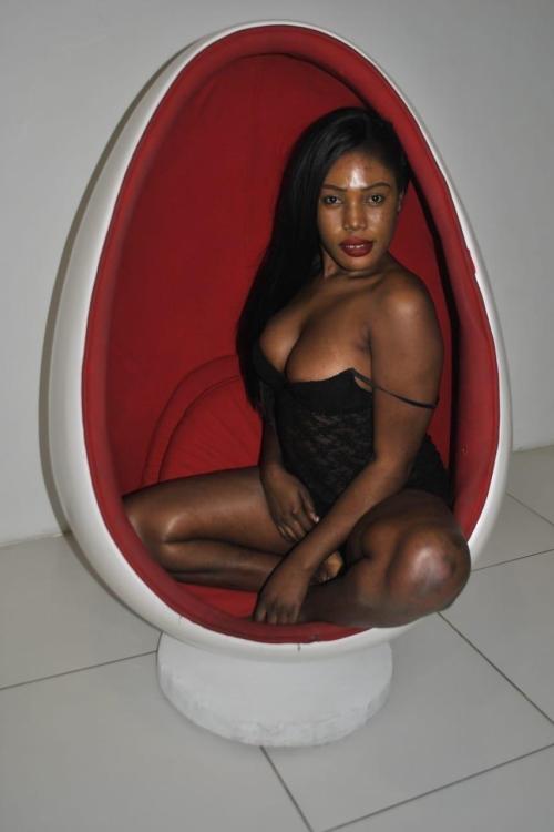 Проститутка Дженифер ЛЮБЛЮ В РОТ, Питера у метро Автово