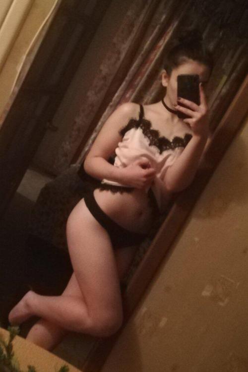 Проститутка Алина, СПб у метро Московская Проститутка Алина, СПб у метро Московская