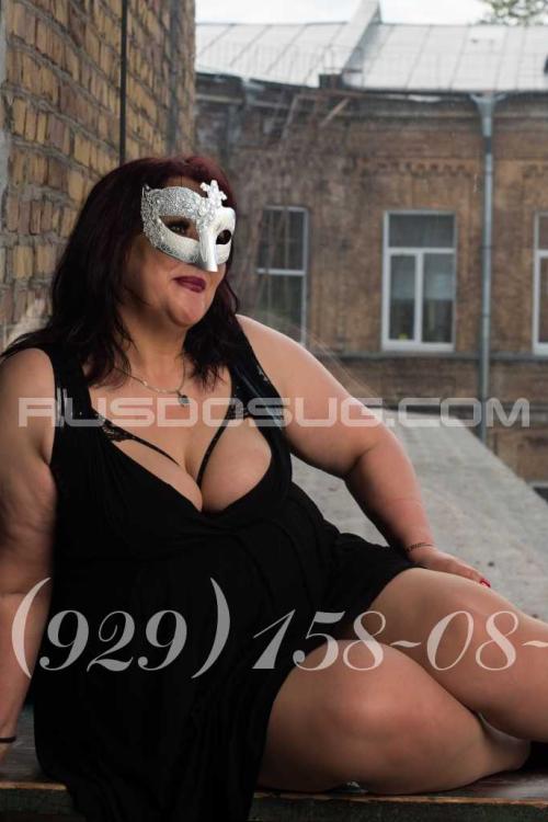 Проститутка Сисястый пончик, Питера у метро Площадь Восстания