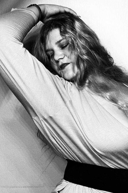 Проститутка Позитивная пчелка, Питера у метро Комендантский проспект