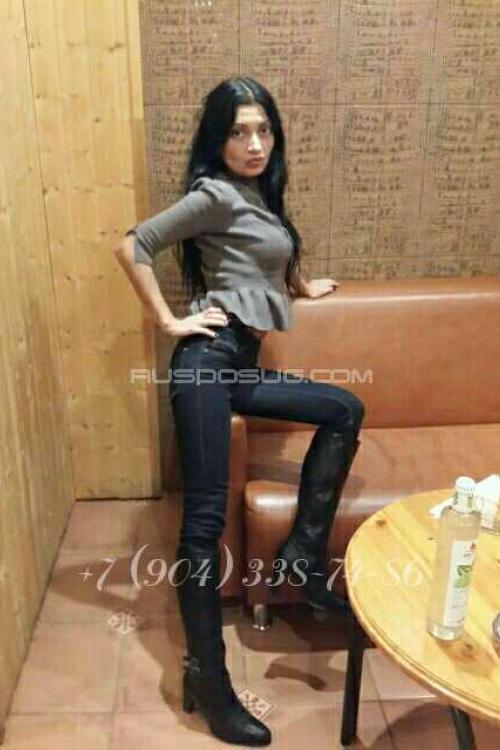 Проститутка Сосу и глотаю, в Питере у метро Гражданский проспект