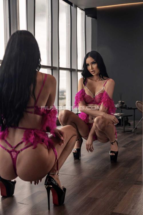 Проститутка Королева минета, Питера у метро Пионерская