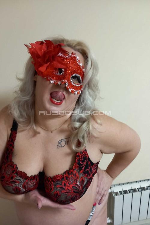 Проститутка Алина пышечка, Питера у метро Пионерская