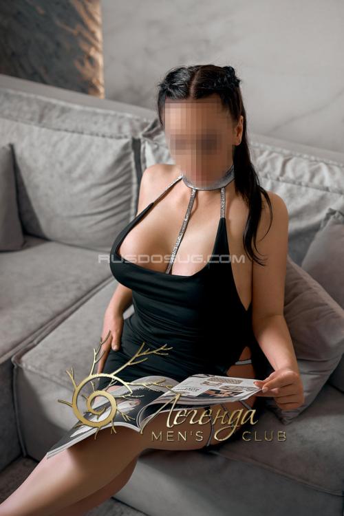 Проститутка Анфиса, Питера у метро Маяковская