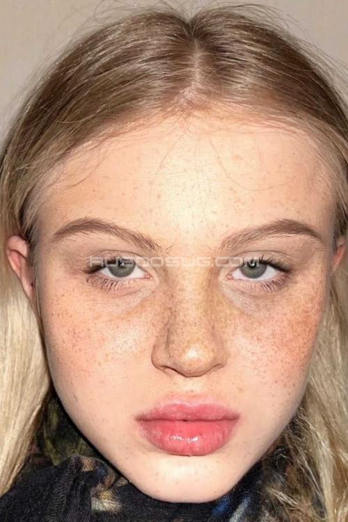 Проститутка Сэйлормун, в Питере у метро Крестовский остров