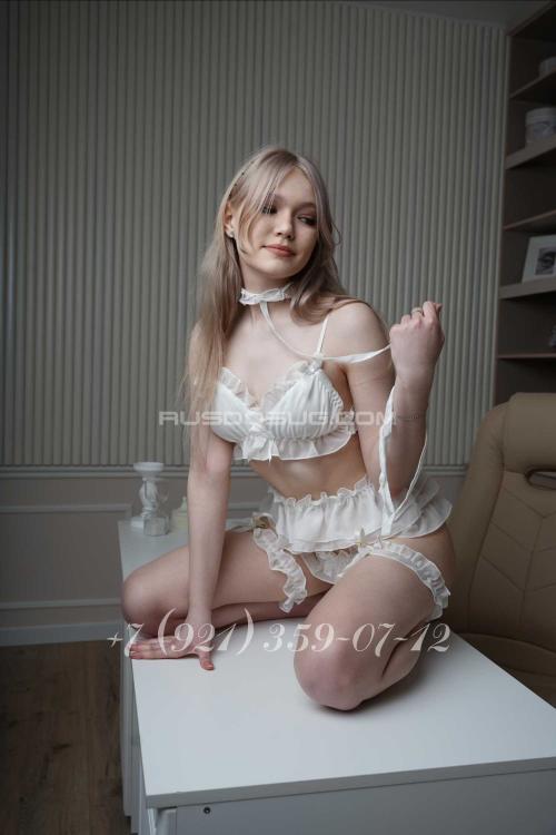 Проститутка Мия, в Питере у метро Московская