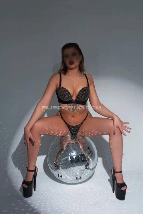 Проститутка Кэрри, в Питере у метро метро Московская