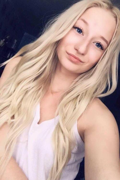 Проститутка Маргарита (сейчас в Питере), Питера у метро Московская