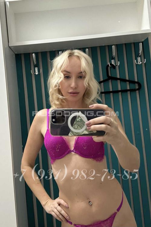 Проститутка Лика- Куни Поцелуи и Массаж Входят в час, Питера у метро Московская