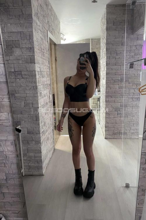 Проститутка Варя, в Питере у метро Достоевская