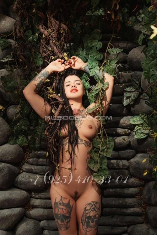 Проститутка Айза Буч, в Питере у метро Невский проспект