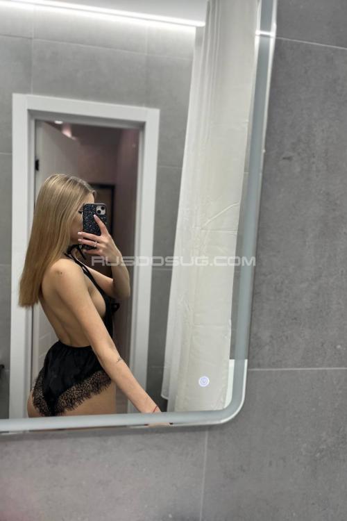 Проститутка Веронитка, Питера у метро Маяковская