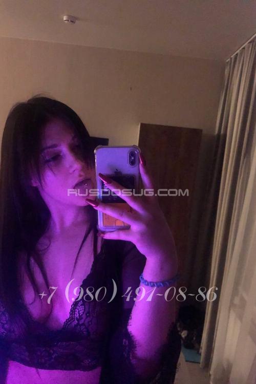 Проститутка Марго, Питера у метро Достоевская