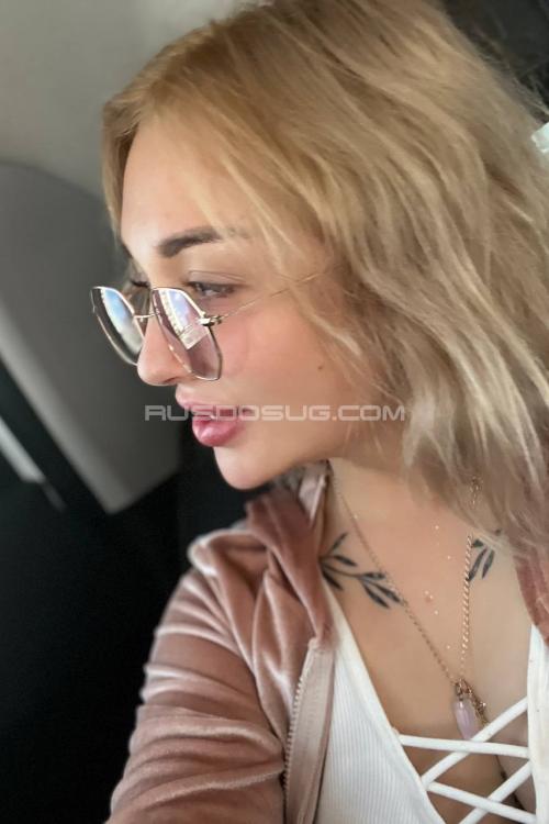 Проститутка Юля, Питера у метро Проспект Просвещения