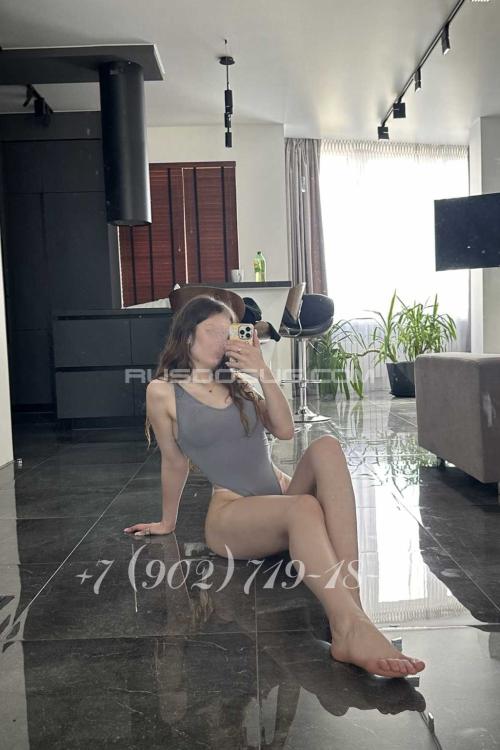 Проститутка Анечка, в Питере у метро Чёрная речка