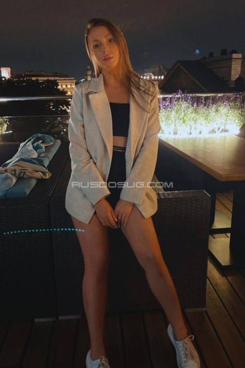 Проститутка Катя, Питера у метро Маяковская