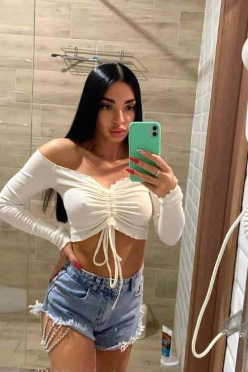 Проститутка Николь, Питера у метро Звёздная