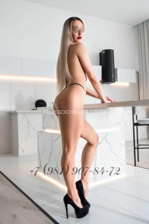 Проститутка Элина, Питера у метро Пионерская