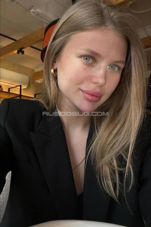 Проститутка Олеся, в Питере у метро Владимирская