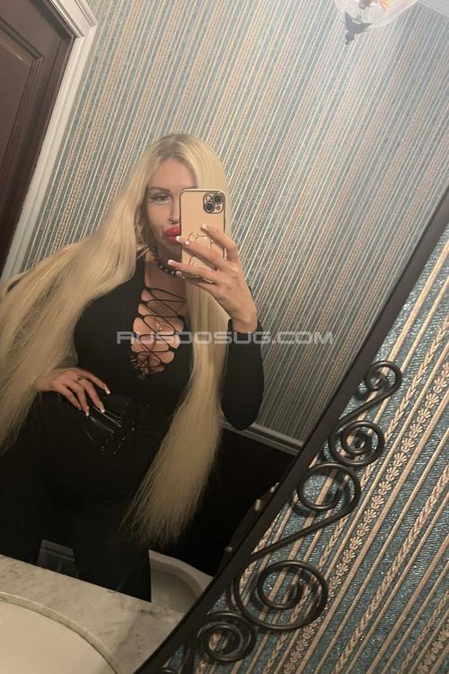 Проститутка Мелиса, Питера у метро Гостиный двор