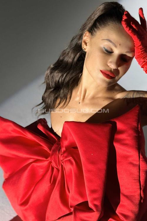 Проститутка Кэрри, в Питере у метро Звёздная