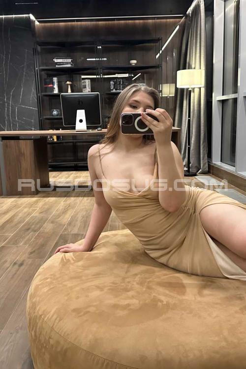 Проститутка Мила, Питера у метро Пионерская