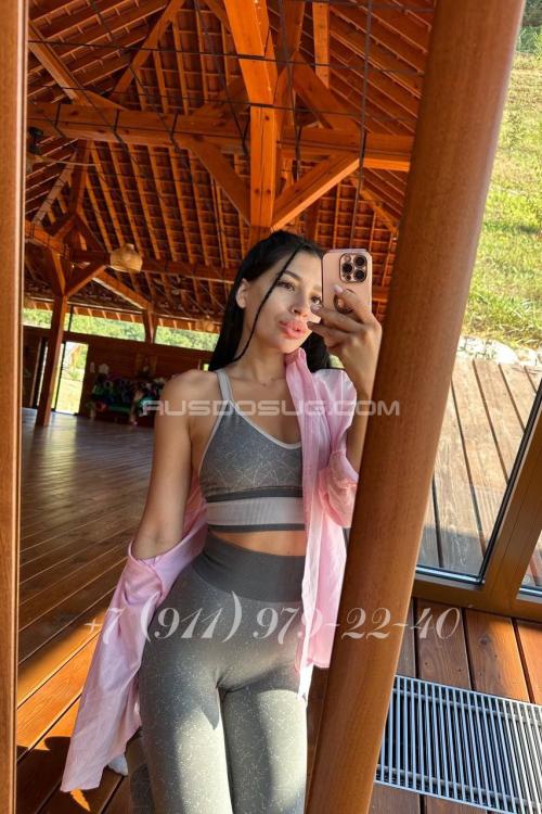 Проститутка Влада, Питера у метро Московские ворота