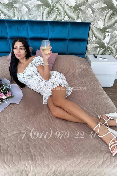 Проститутка Влада, Питера у метро Московские ворота