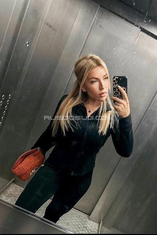 Проститутка Олеся, Питера у метро Фрунзенская