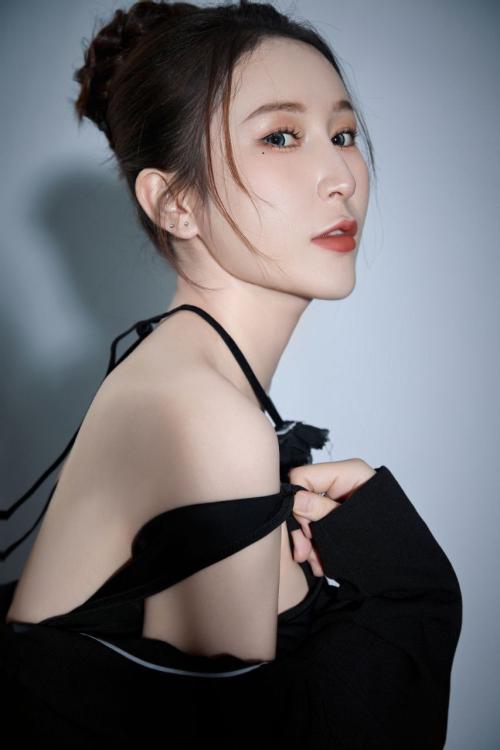 Проститутка Китаянка Ай Ли, СПб у метро Новочеркасская