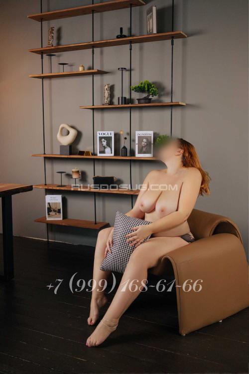 Проститутка Марта, в Питере у метро Московская