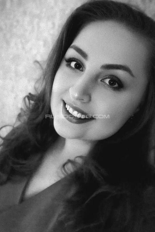 Проститутка Илона, Питера у метро Московская