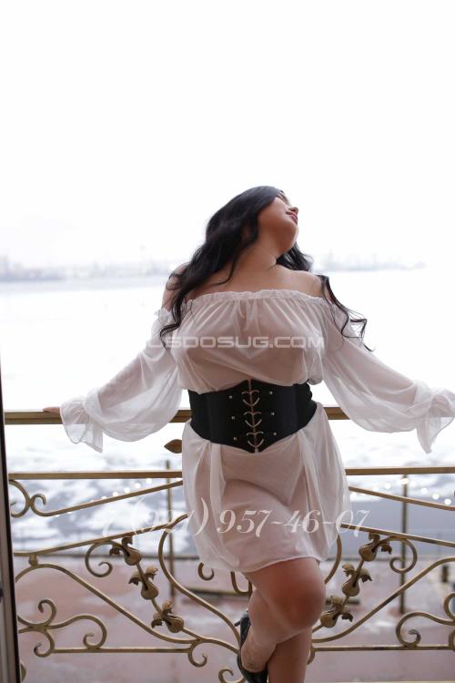 Проститутка Беатрис, Питера у метро Комендантский проспект