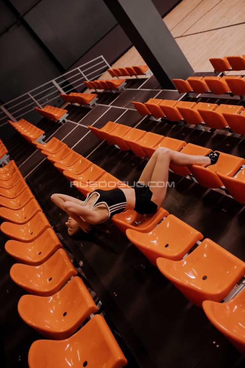 Проститутка Ася, Питера у метро Электросила