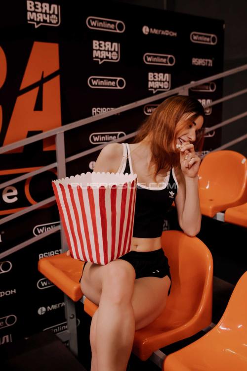 Проститутка Ася, Питера у метро Электросила