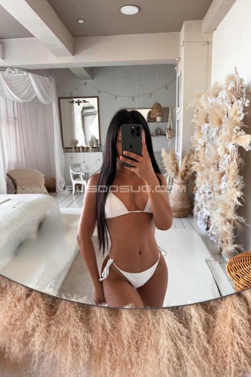 Проститутка Яся, Питера у метро Невский проспект