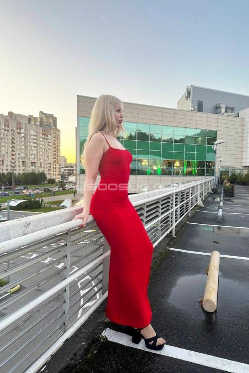 Проститутка Лада, СПб у метро Площадь Ленина