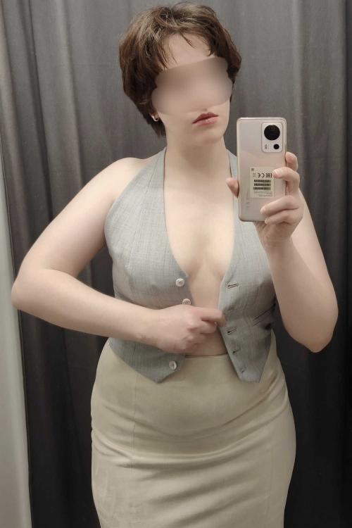 Проститутка Алиса, Питера у метро Ладожская