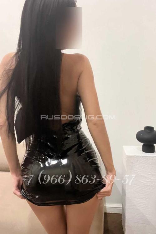 Проститутка Лейла, в Питере у метро Петроградская