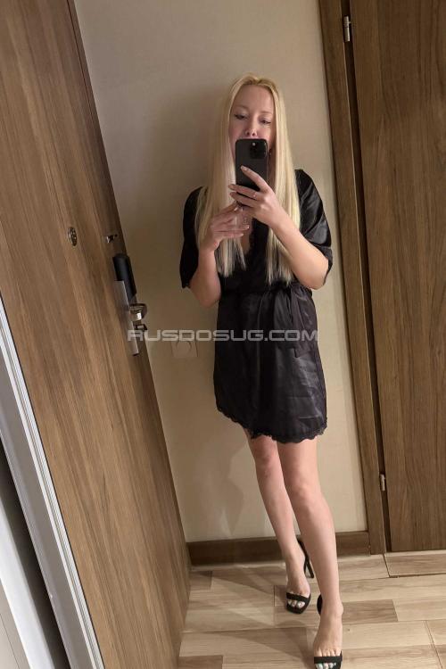 Проститутка Соня, в Питере у метро Пионерская