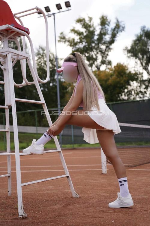 Проститутка Полли, в Питере у метро Московская