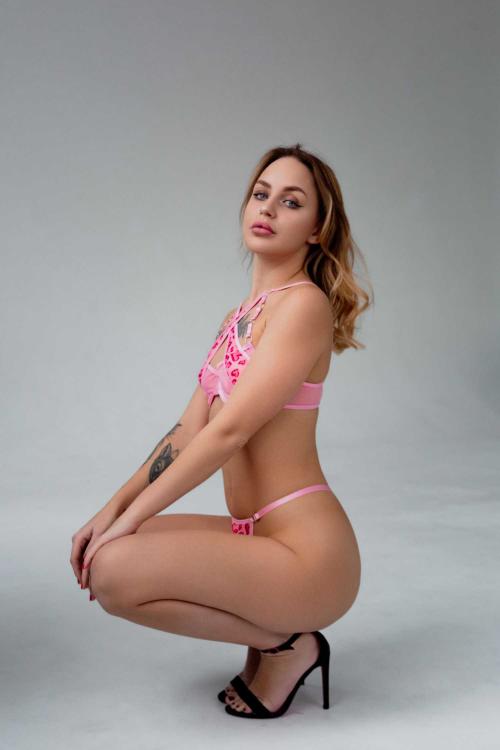 Проститутка Николь, Питера у метро Беговая