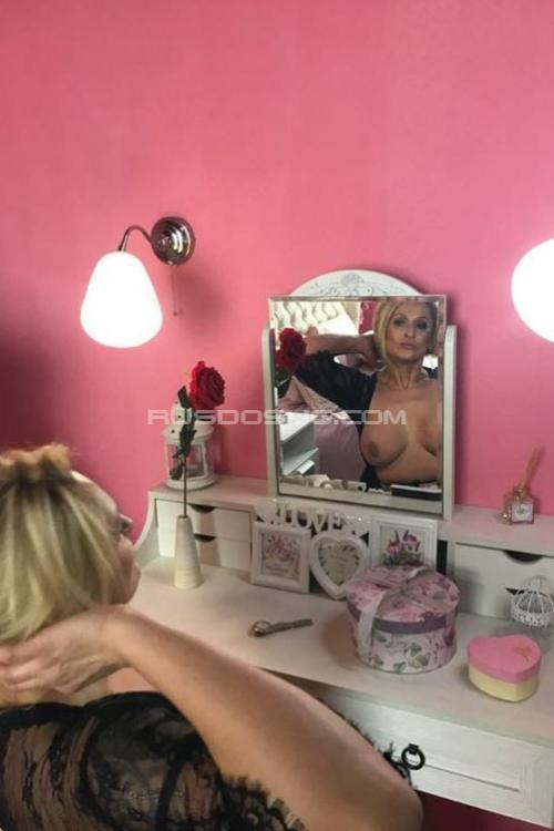 Проститутка Анжелика, Питера у метро Парк Победы