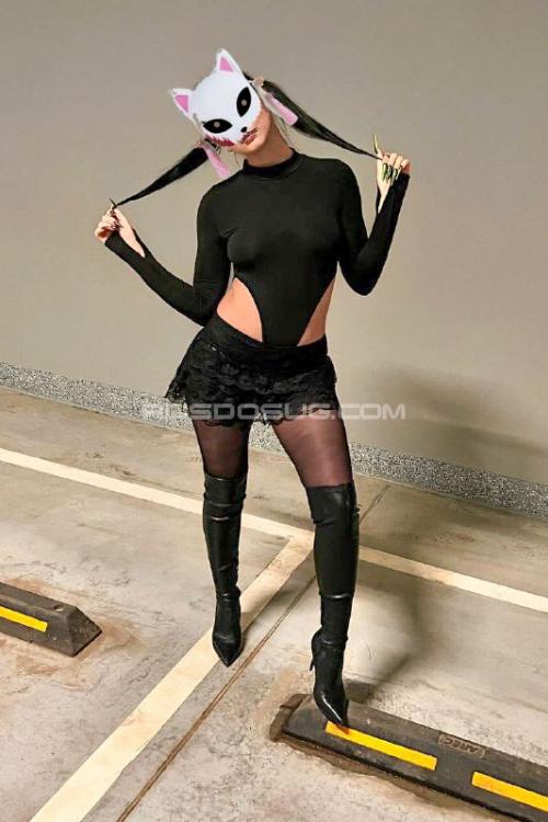 Проститутка Милана, в Питере у метро Лесная