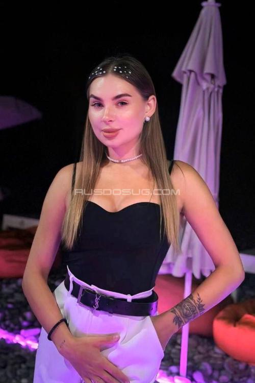 Проститутка Мария волшебница, в Питере у метро Ладожская