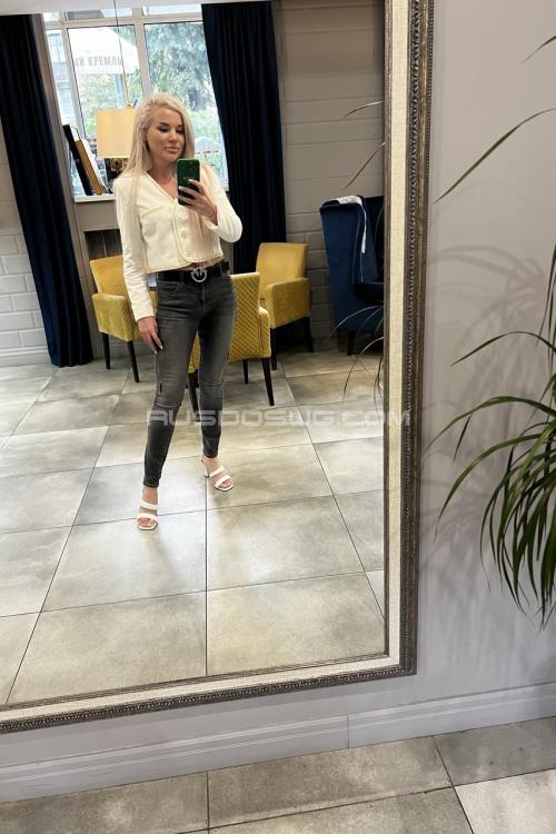 Проститутка Олеся, СПб у метро Парк Победы