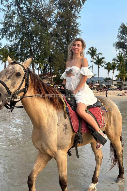 Проститутка Аделина, СПб у метро Балтийская Проститутка Аделина, СПб у метро Балтийская