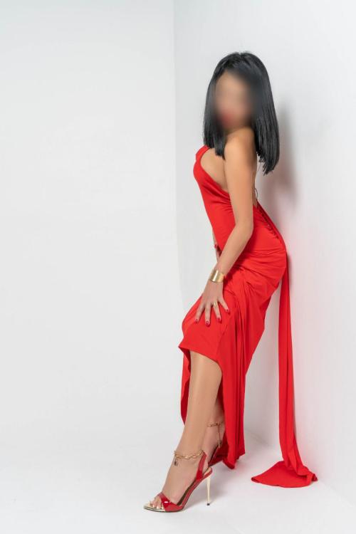 Проститутка Мэй, Питера у метро Площадь Александра Невского