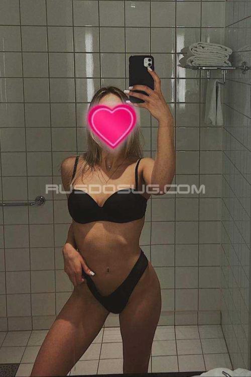 Проститутка Эля, в Питере у метро Московская