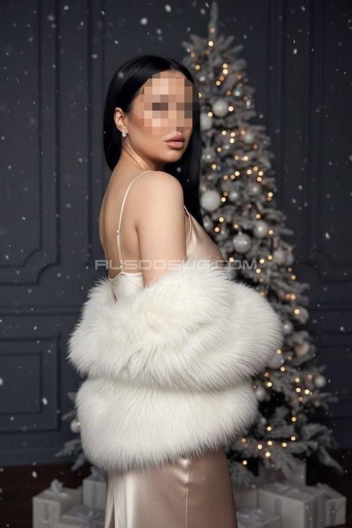 Проститутка Карина, в Питере у метро Московская